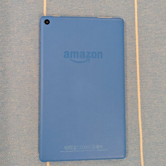 ⭐ Fire Tablet HD 8, 8" HD Display, 6th Generation - Picture 4 of 9